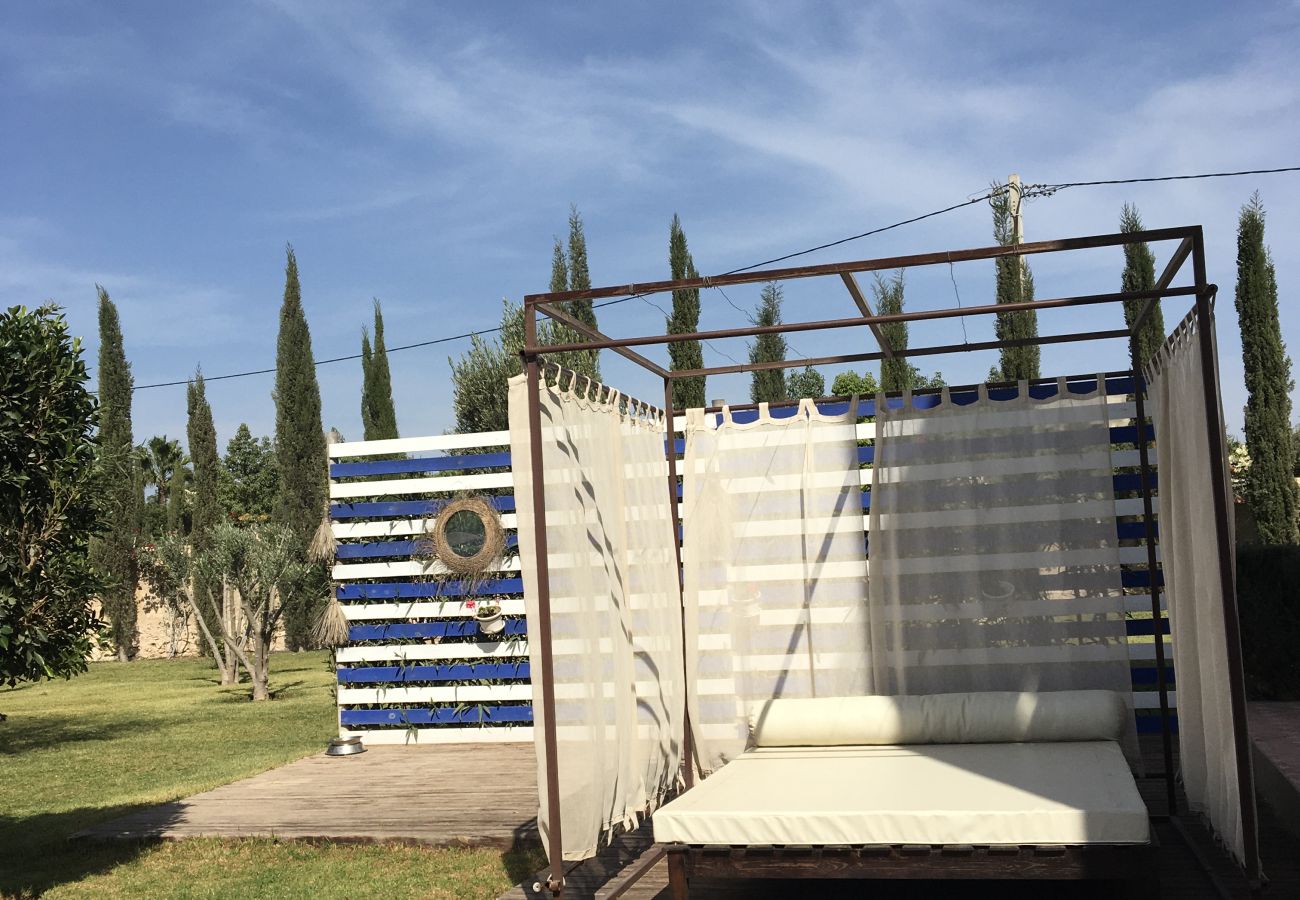 Rent by room in Essaouira - Chambre Bouzama petit-déjeuner compris,  vue Piscine