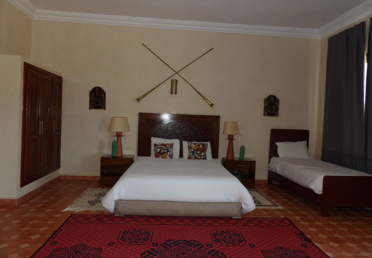 Rent by room in Essaouira - Suite Gnaoua petit-déjeuner compris vue piscine