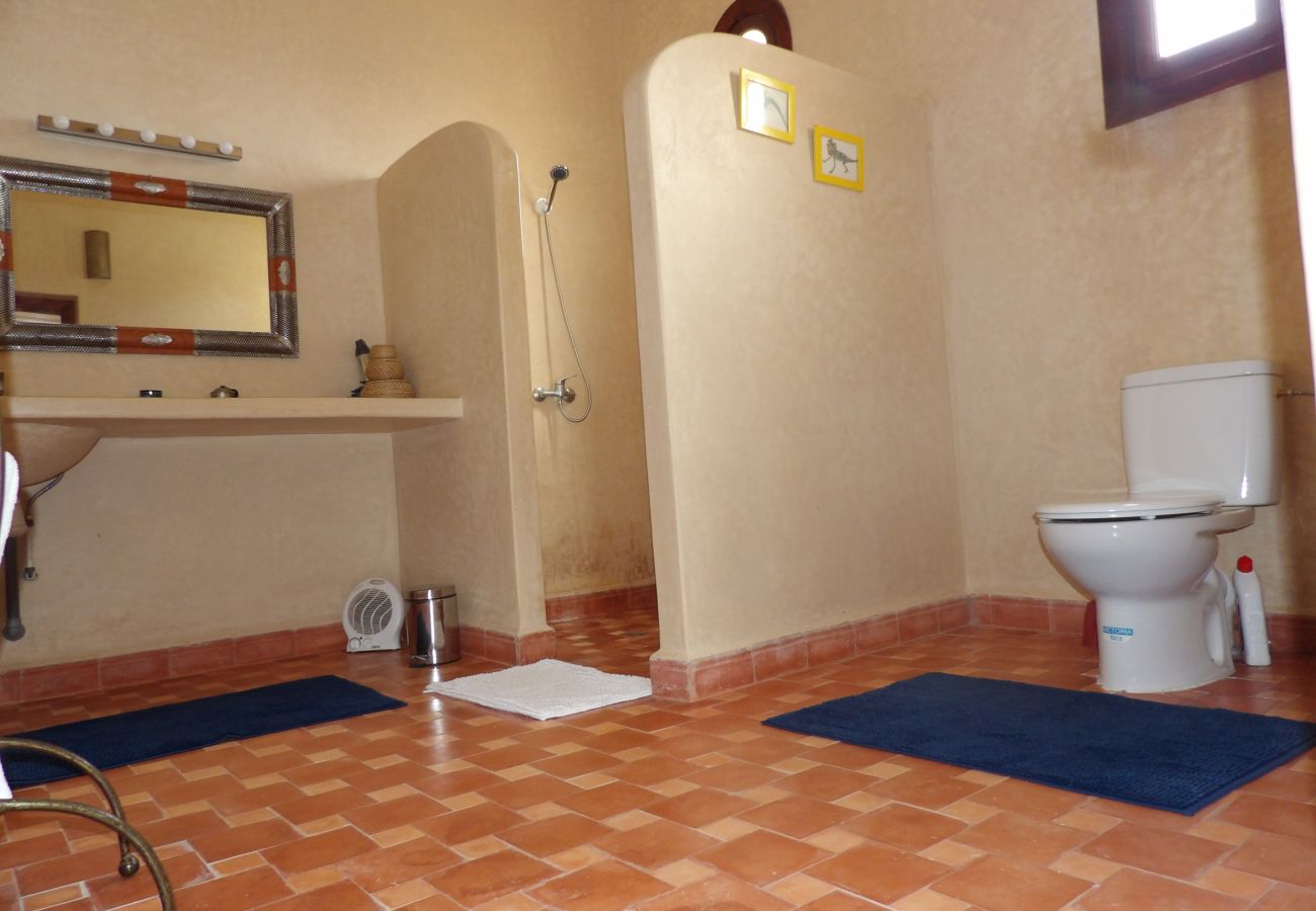 Rent by room in Essaouira - Suite Gnaoua petit-déjeuner compris vue piscine