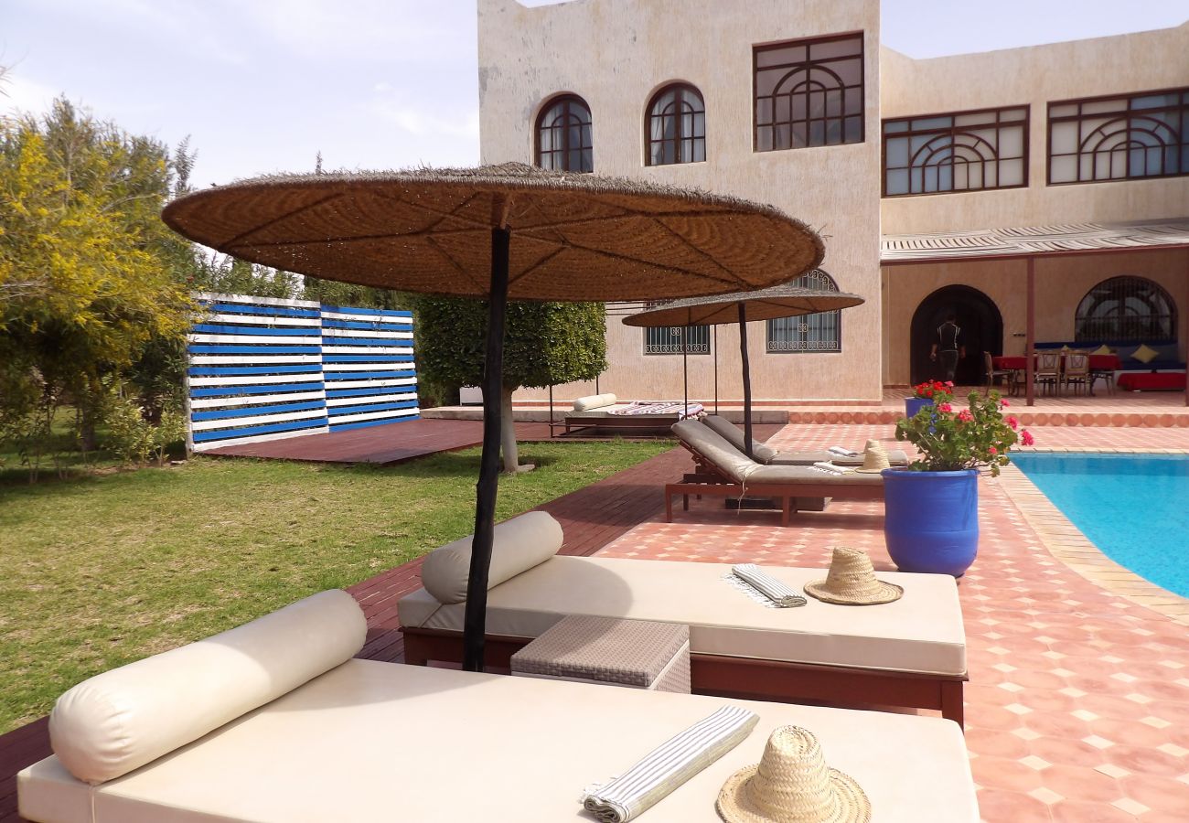 Rent by room in Essaouira - Suite Gnaoua petit-déjeuner compris vue piscine