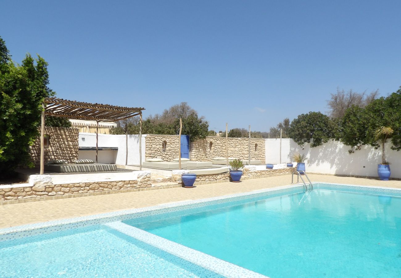 Villa in Essaouira - Villa climatisée avec piscine privée à 15 mn des plages