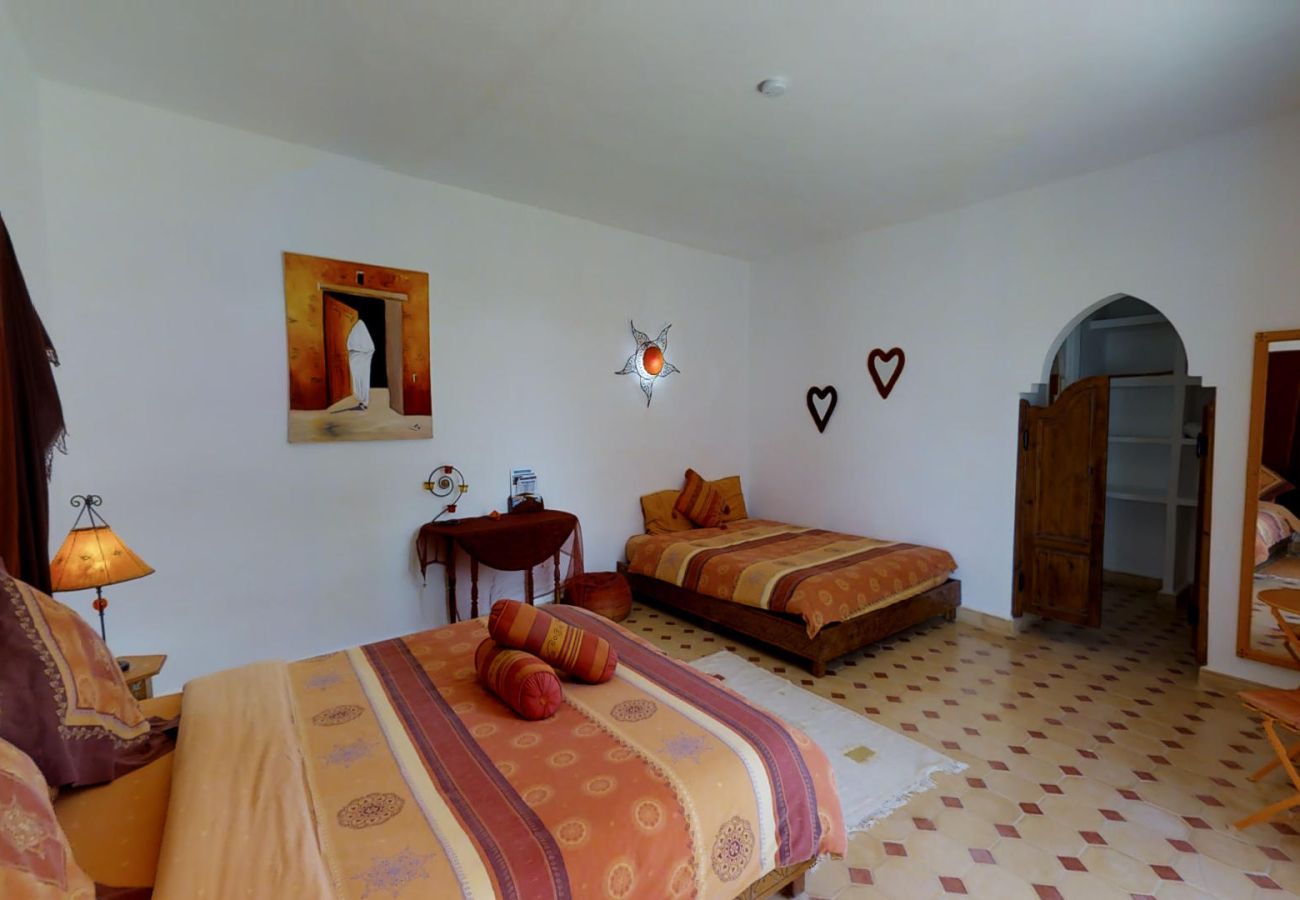 House in Essaouira - Grande Villa avec piscine chauffée et privée