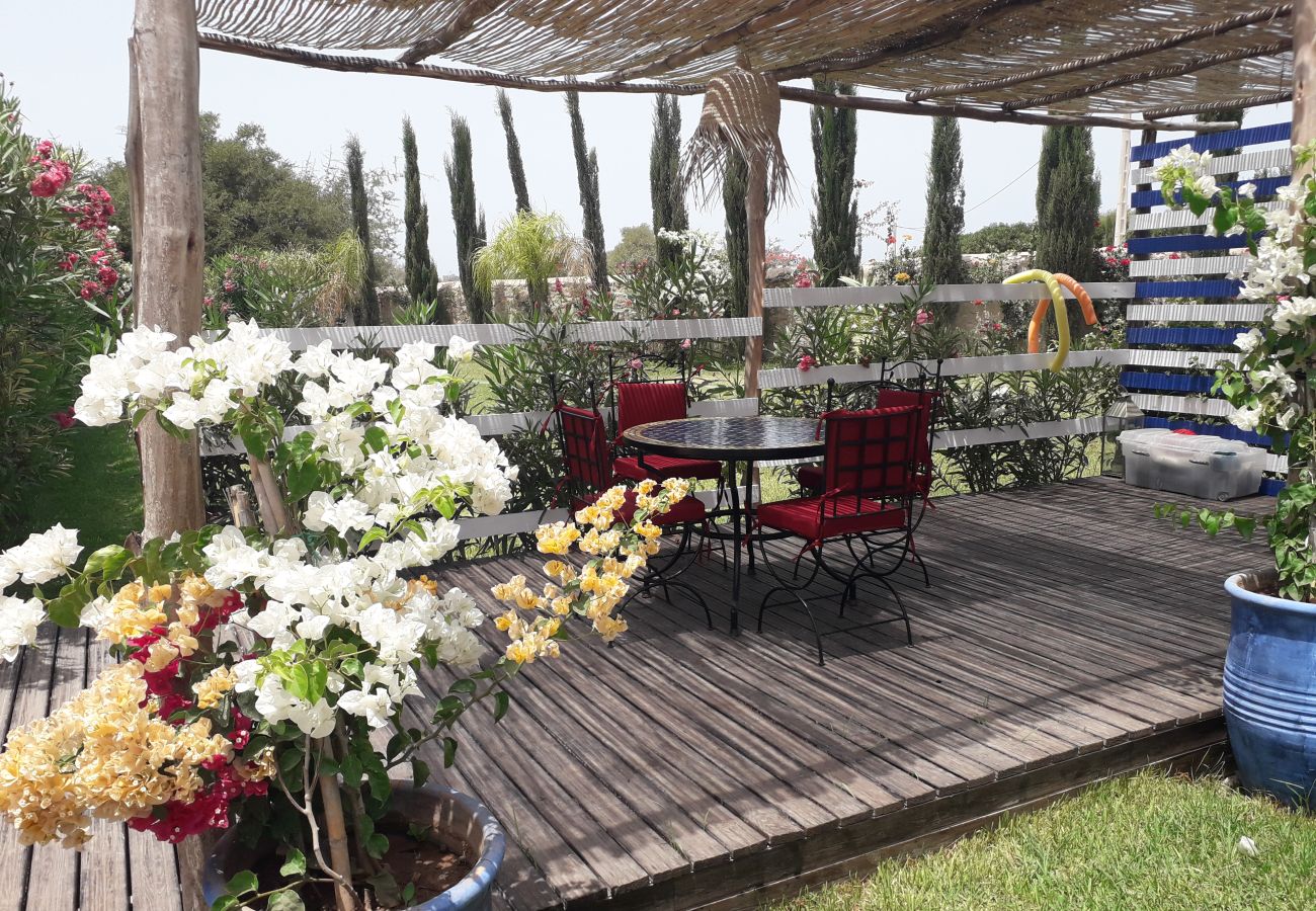 Chambres d'hôtes à Essaouira - Suite triple Chefchaouen avec salle d'eau privative vue jardin