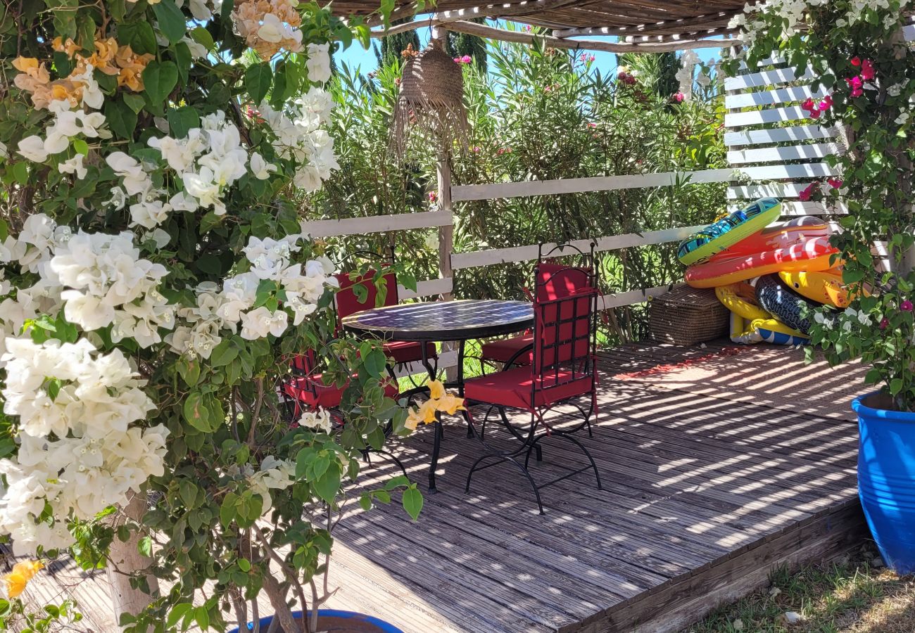 Chambres d'hôtes à Essaouira - Suite triple Chefchaouen avec salle d'eau privative vue jardin