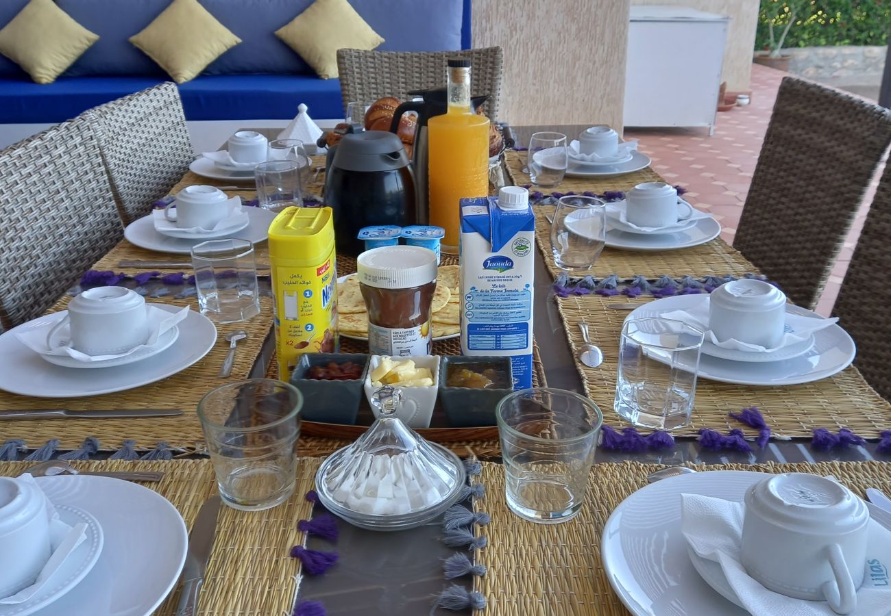 Chambres d'hôtes à Essaouira - Suite triple Chefchaouen avec salle d'eau privative vue jardin