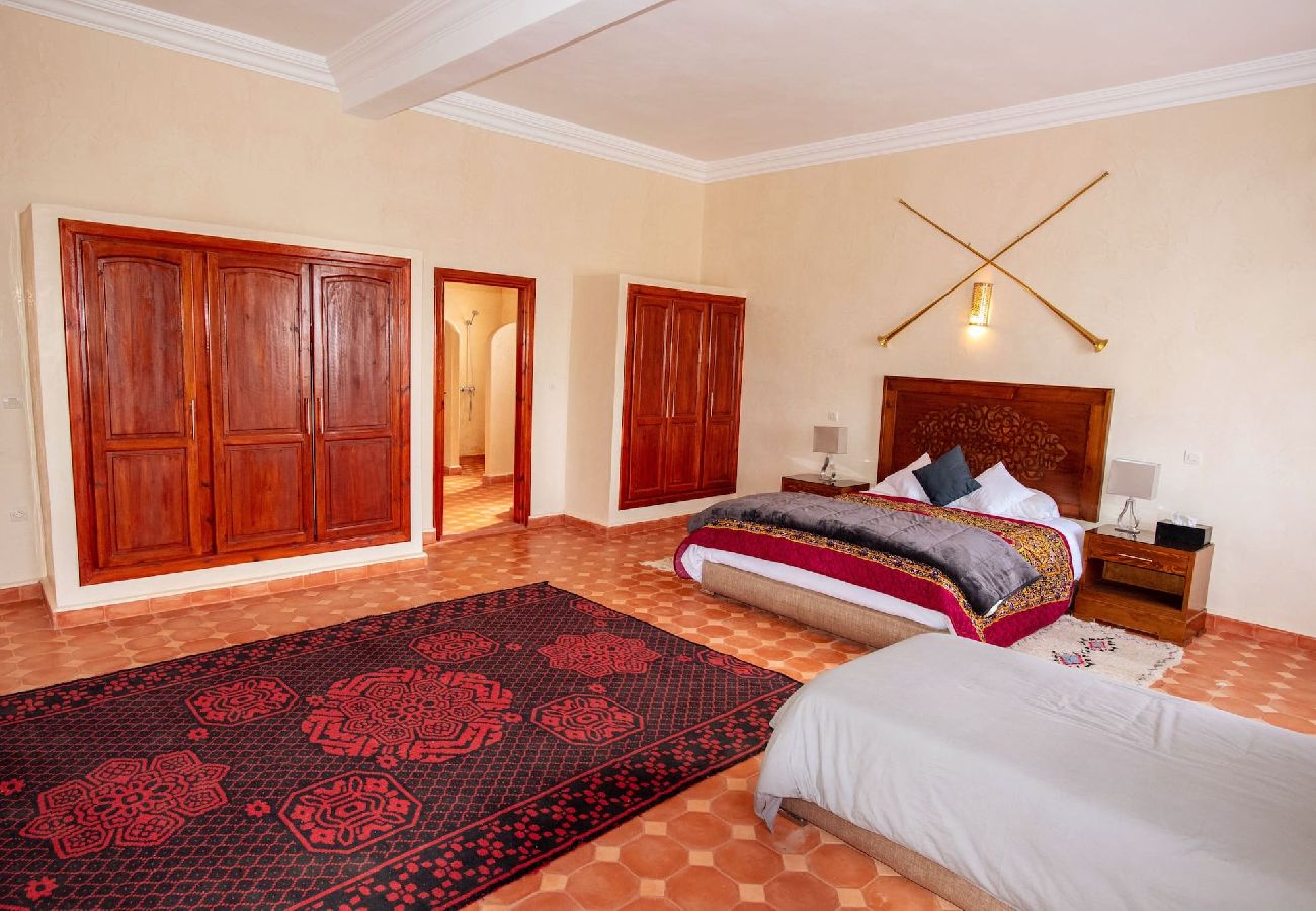 Chambres d'hôtes à Essaouira - Suite triple Gnaoua avec salle d'eau privative vue sur la piscine