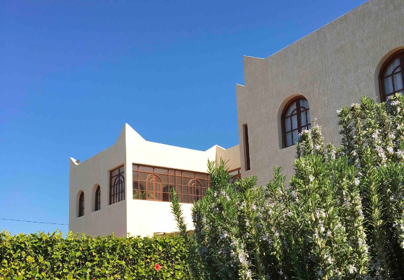 Chambres d'hôtes à Essaouira - Suite triple Gnaoua avec salle d'eau privative vue sur la piscine